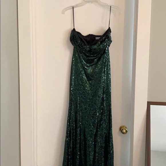 Alamour the label Emerald green sequin gown - Picture 5 of 6